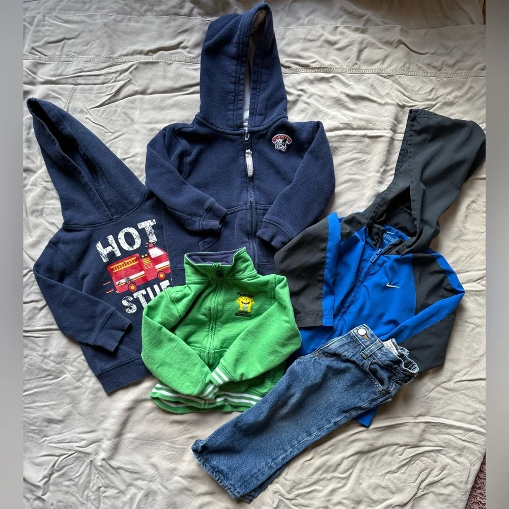 Toddler Clothes Bundle (Sweaters, Jeans)